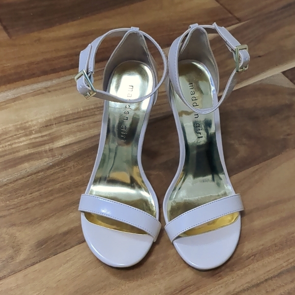 Madden girl. Worn once. Size 6 heels. Beige. - Picture 1 of 5